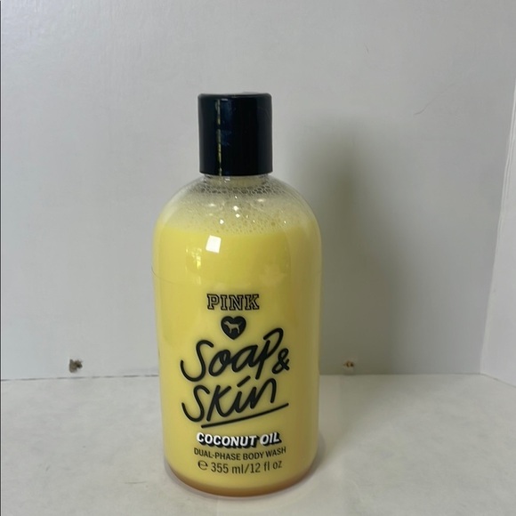 PINK Victoria's Secret Yellow Bath & Body Liquid Coconut oil - Picture 2 of 5